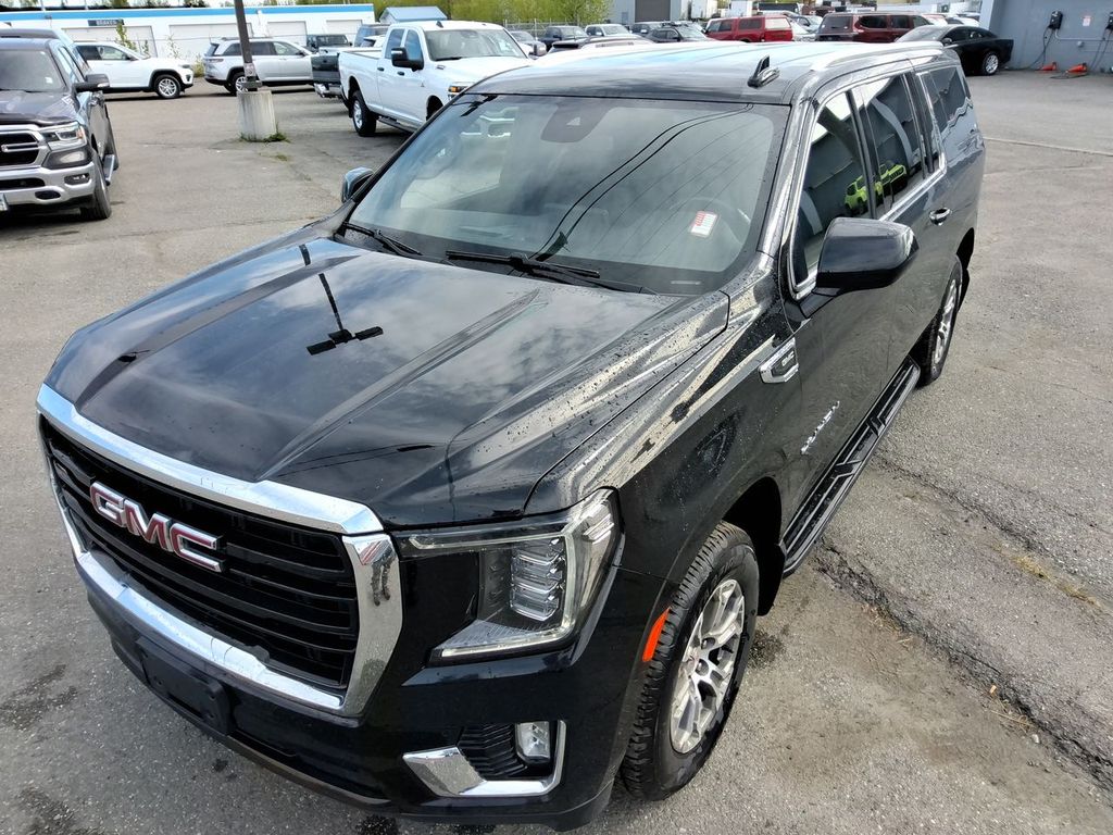 2022 GMC Yukon XL SLE
