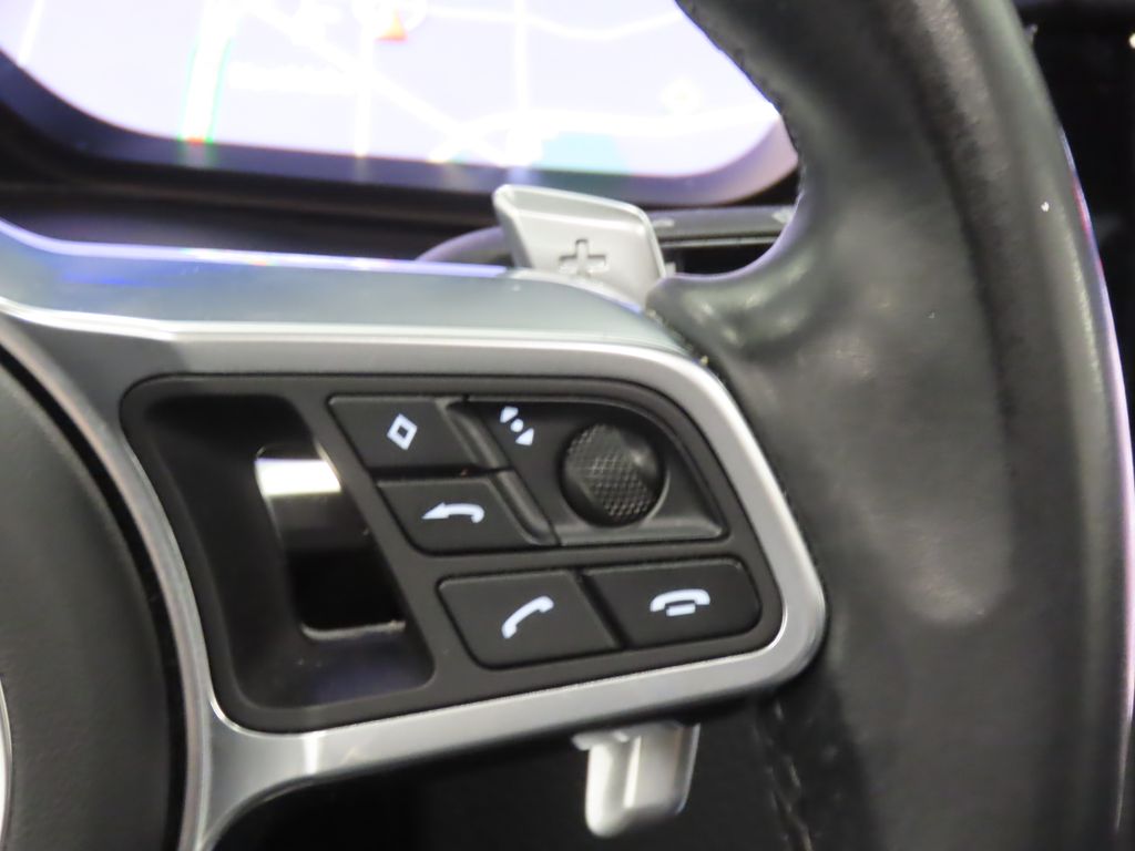 Thumbnail: 2021 Porsche Cayenne - 21