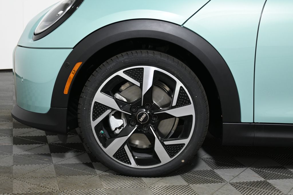 Thumbnail: 2026 MINI Cooper - 18