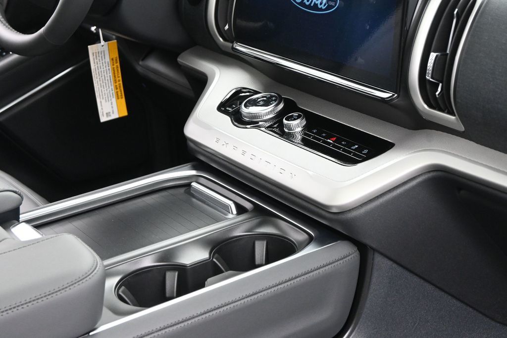 2026 Ford Expedition Max Active MAX