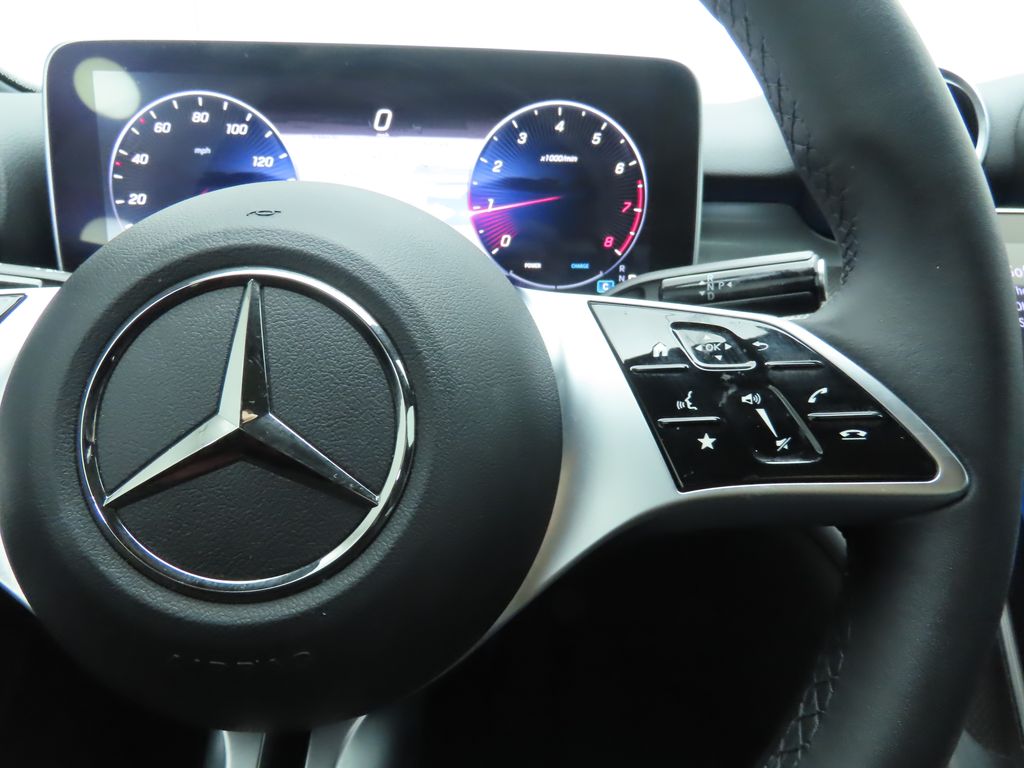 Thumbnail: 2023 Mercedes-Benz C-Class - 12