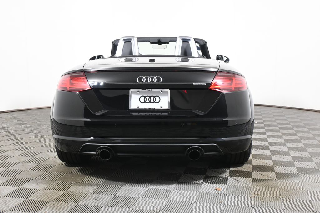 Thumbnail: 2017 Audi TT - 14