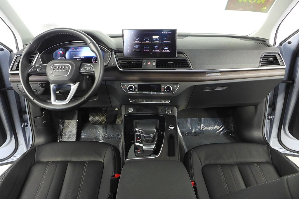 Thumbnail: 2021 Audi Q5 - 25