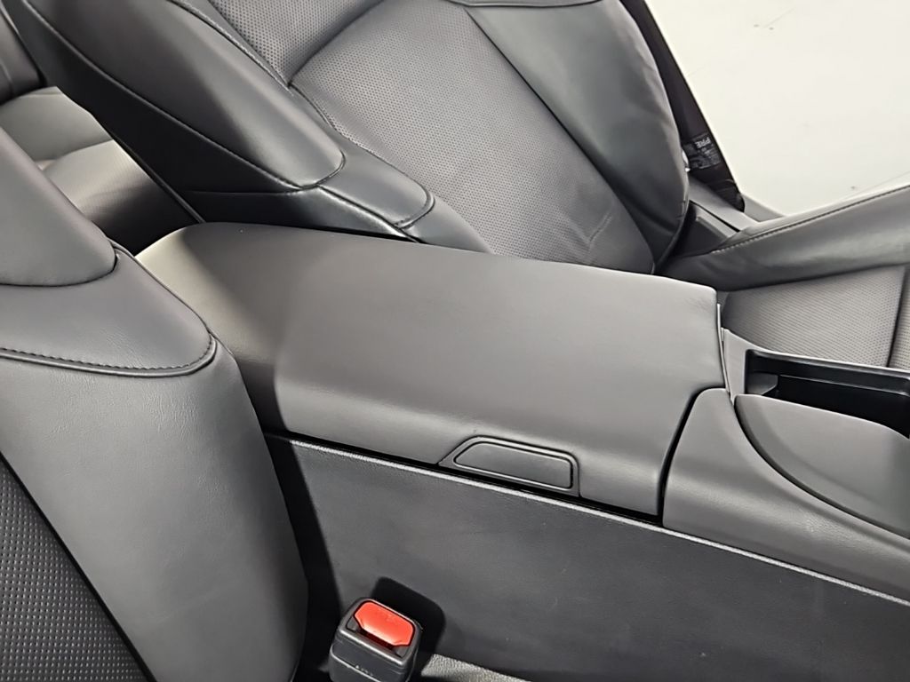 Thumbnail: 2019 Lexus ES - 16