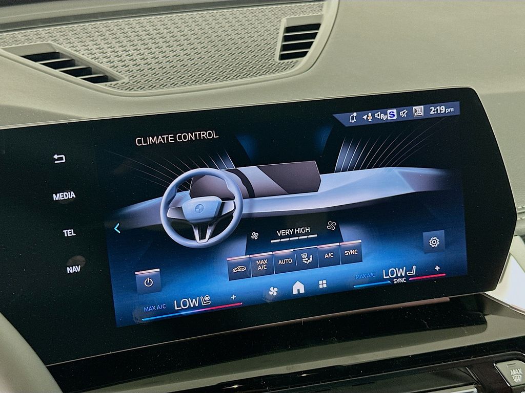2025 BMW X1 xDrive28i 14