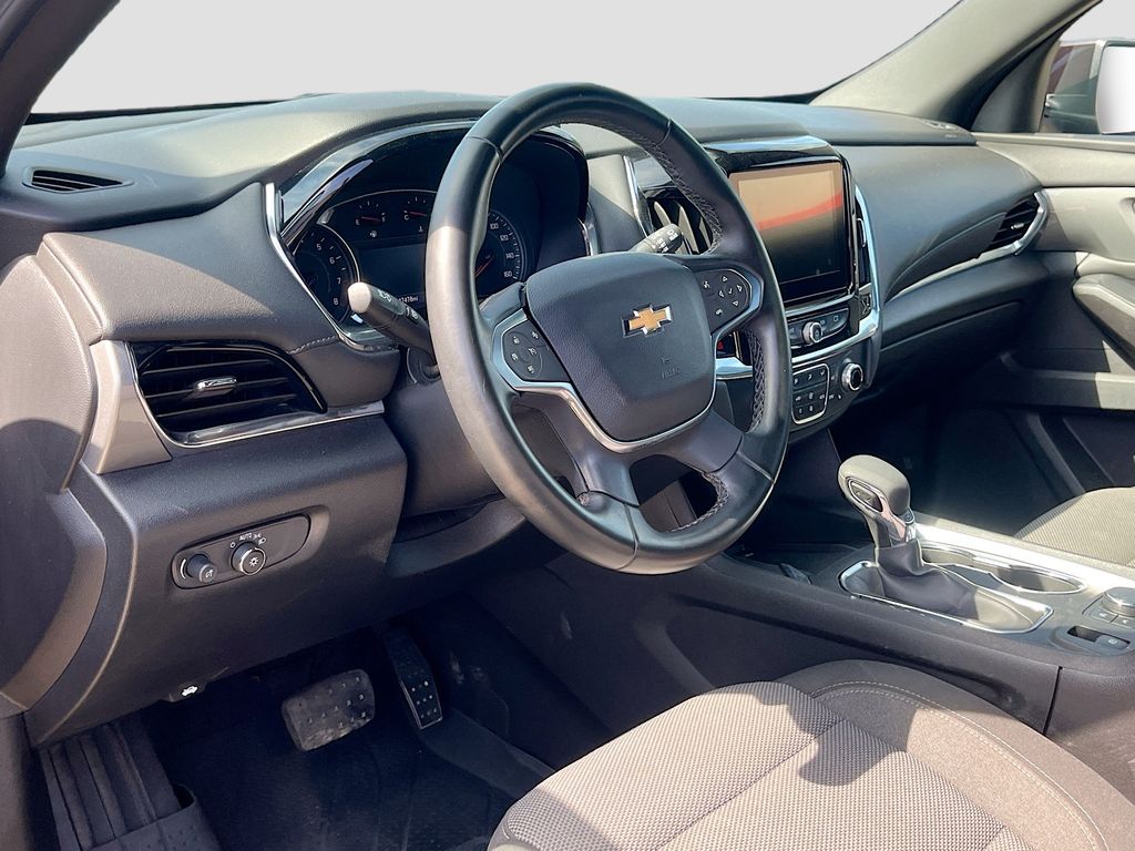 Used 2023 Red Chevrolet LT image 9