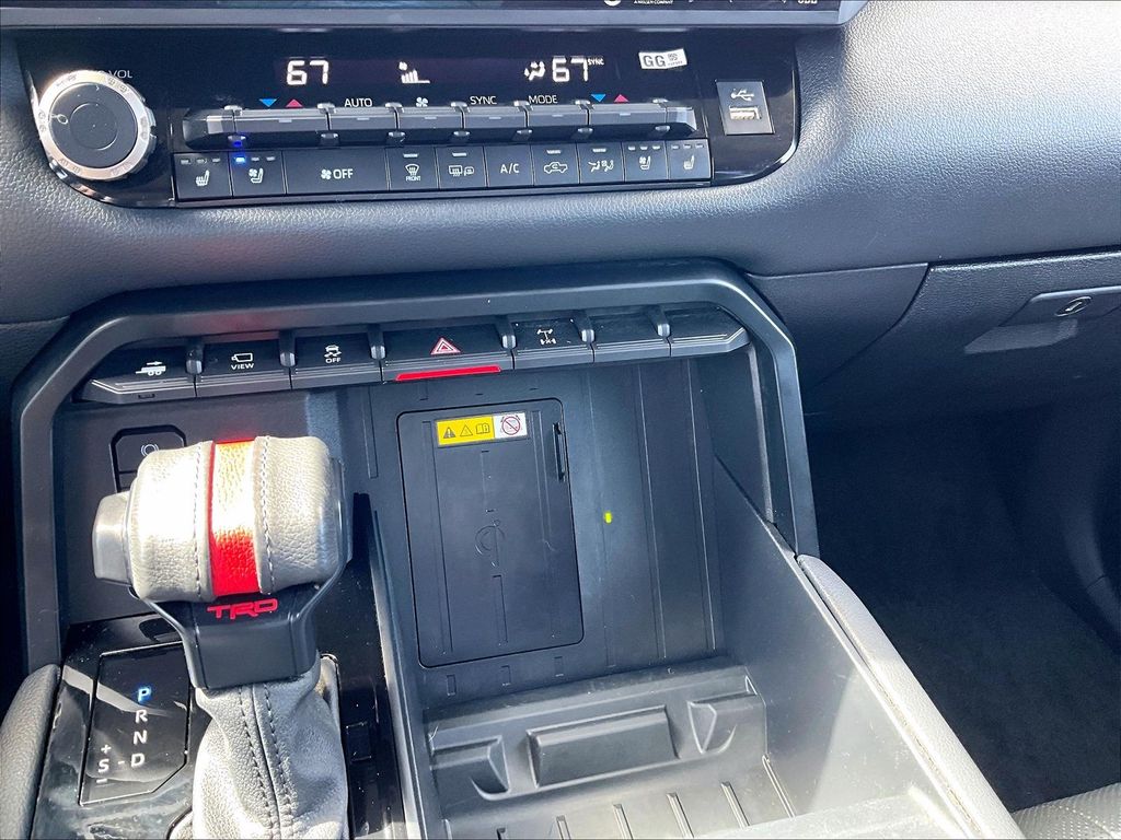 2023 Toyota Tundra Hybrid — photo 27