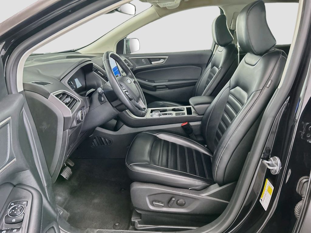 Thumbnail: 2024 Ford Edge - 17