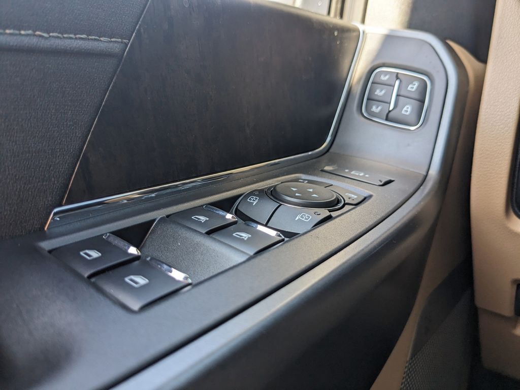 2025 Ford F-250 Super Duty Lariat