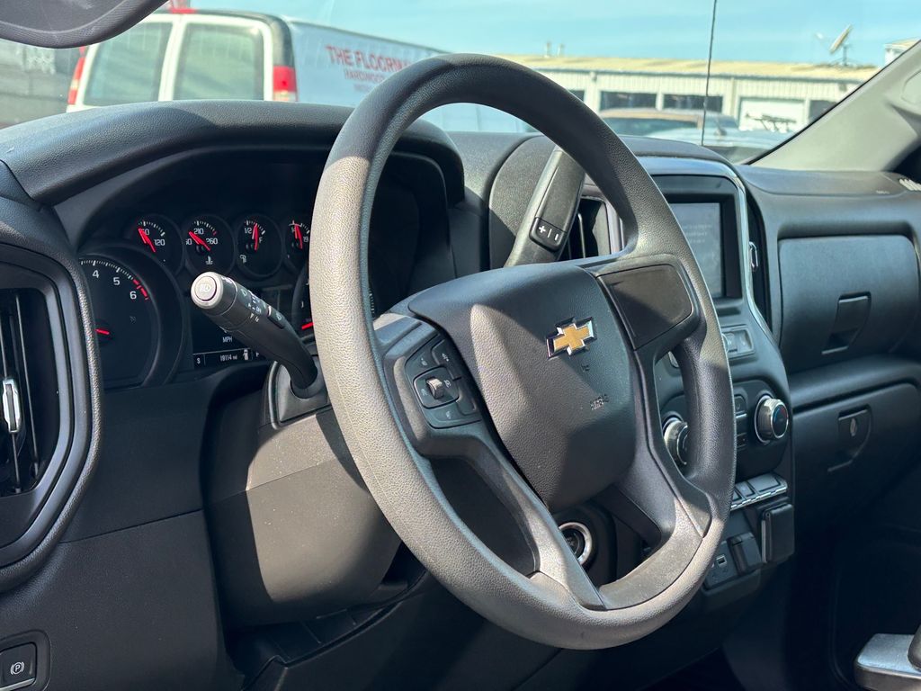 Used Car 2022 Chevrolet Silverado 1500  Custom For Sale Under $35,000 In Austin, Texas