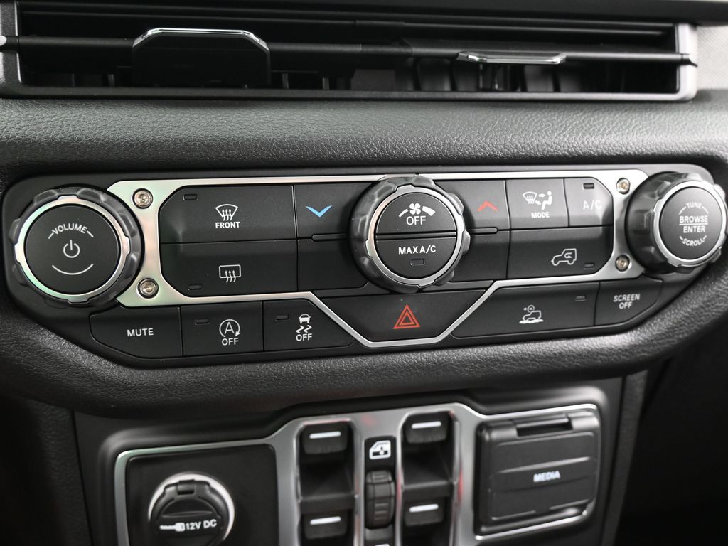 New 2026 Anvil Clear Coat Jeep Sport image 19