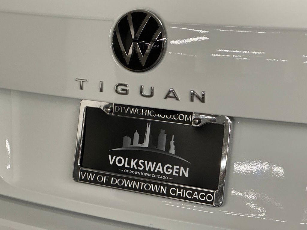 2024 Volkswagen Tiguan 2.0T SE 33