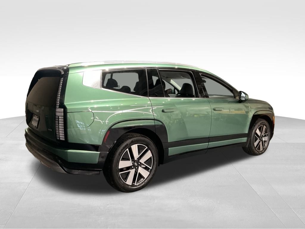 New 2026 Green Hyundai SEL image 3