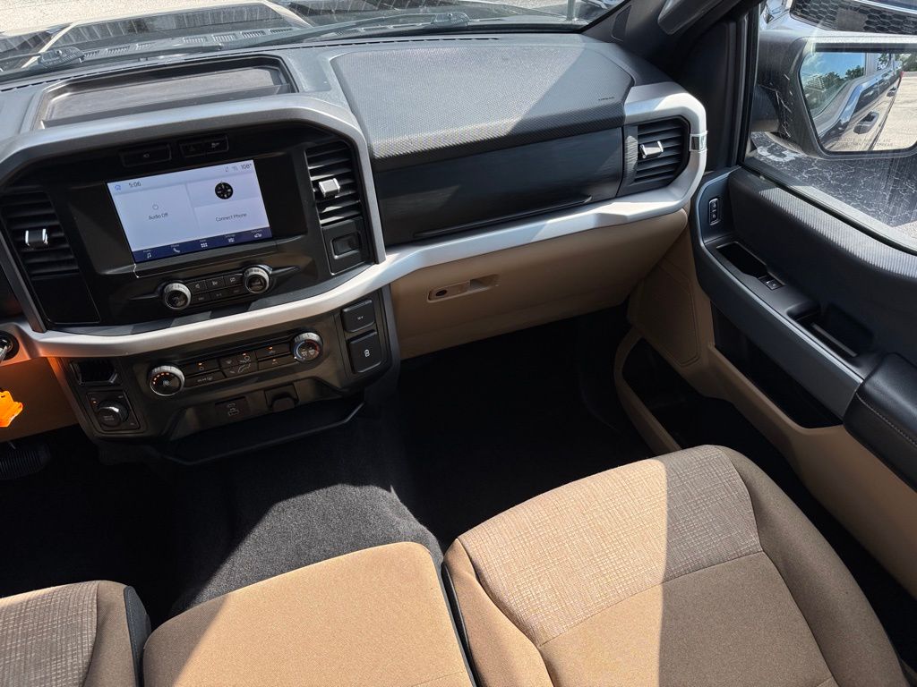2023 Ford F-150 XLT photo 22