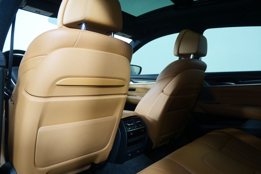 Thumbnail: 2018 BMW 6 Series - 18