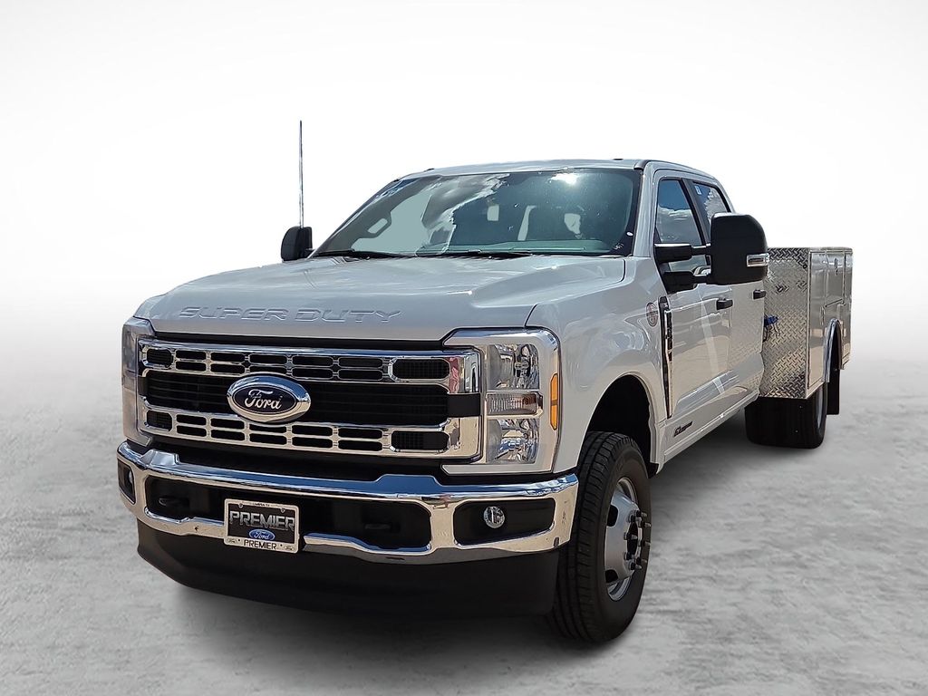 New 2026 White Ford XL image 4