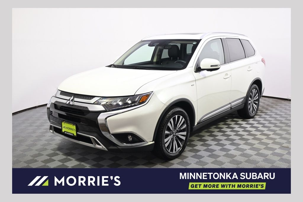 Pearl White 2019 Mitsubishi Outlander SUV / Crossover All-Wheel Drive 6-Speed Automatic