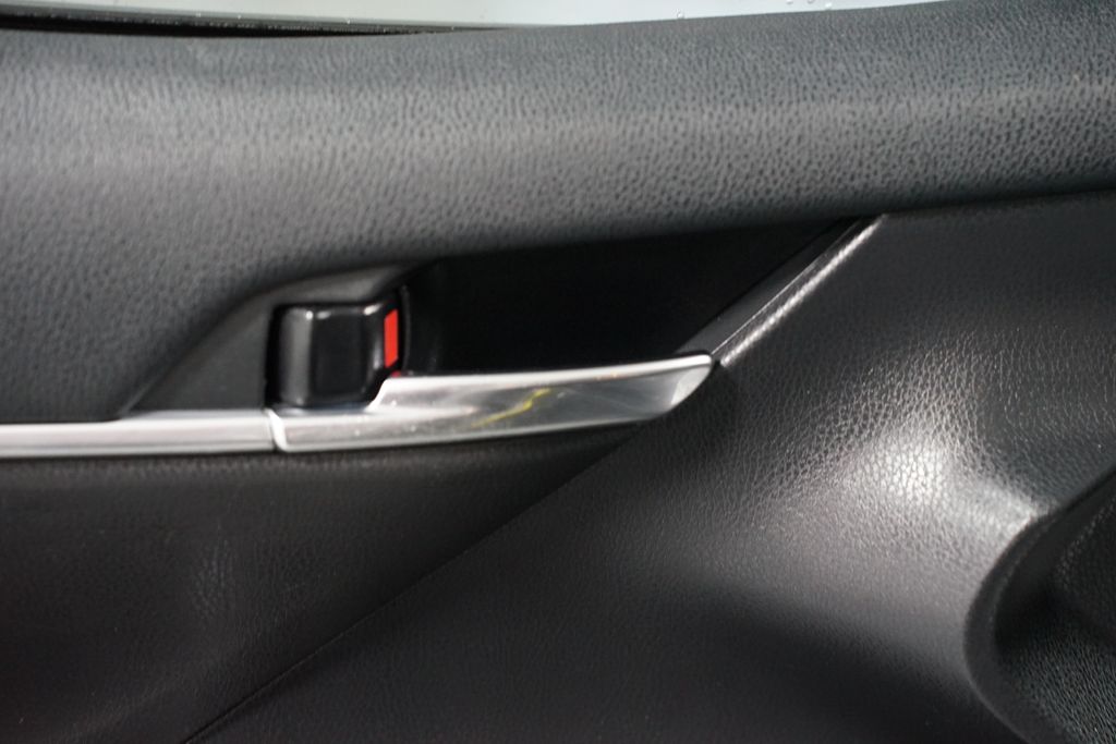 Thumbnail: 2020 Toyota Camry - 29