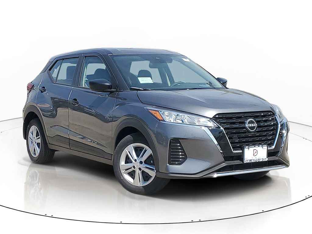 Gray (Gun Metallic) 2025 Nissan Kicks Play S FWD SUV / Crossover Front-Wheel Drive Continuously Variable Transmission