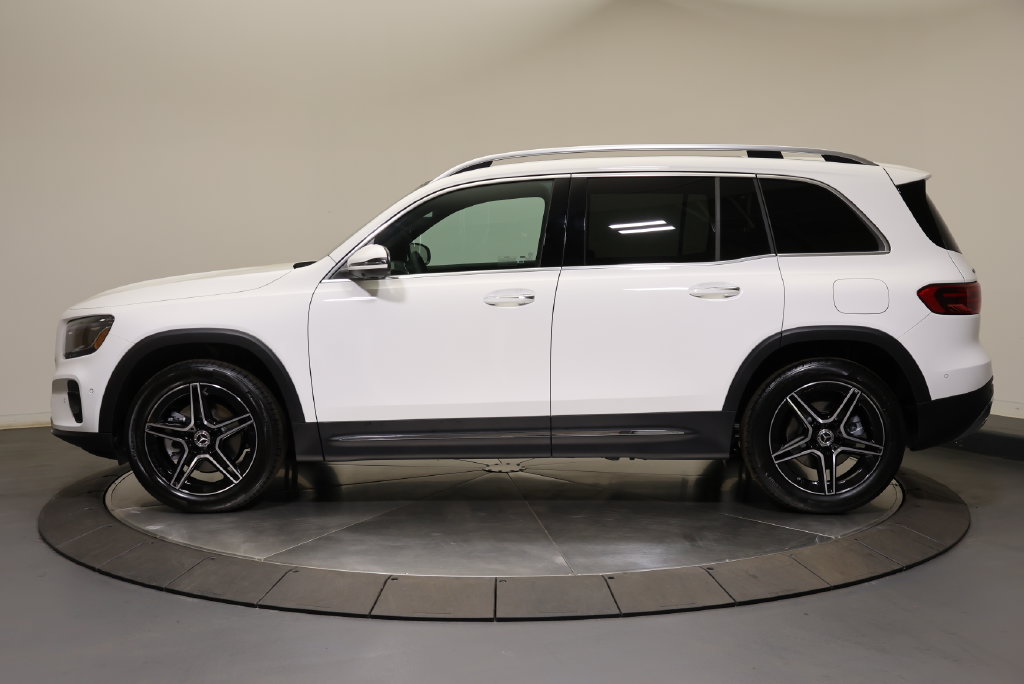 Thumbnail: 2026 Mercedes-Benz GLB - 4
