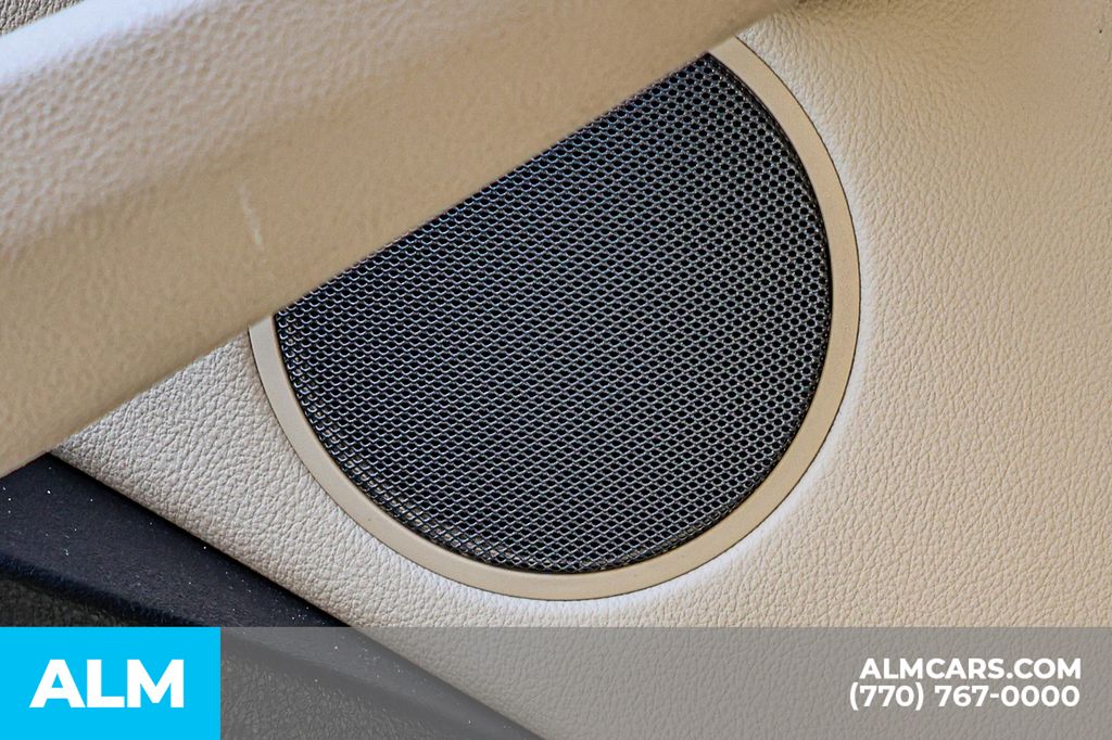 Used 2023 White BMW sDrive30i image 55