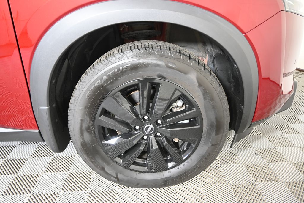 2023 Nissan Pathfinder SL - Photo 11