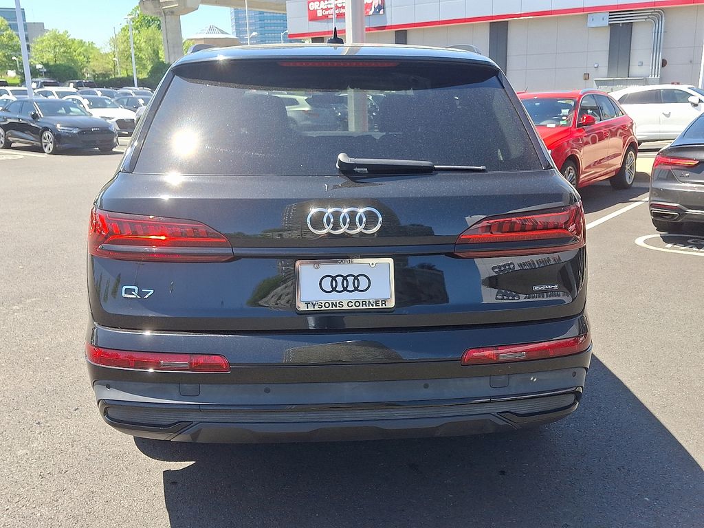2022 Audi Q7 Premium Plus 5