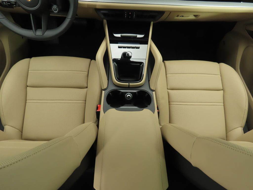 Thumbnail: 2025 Porsche Cayenne - 20