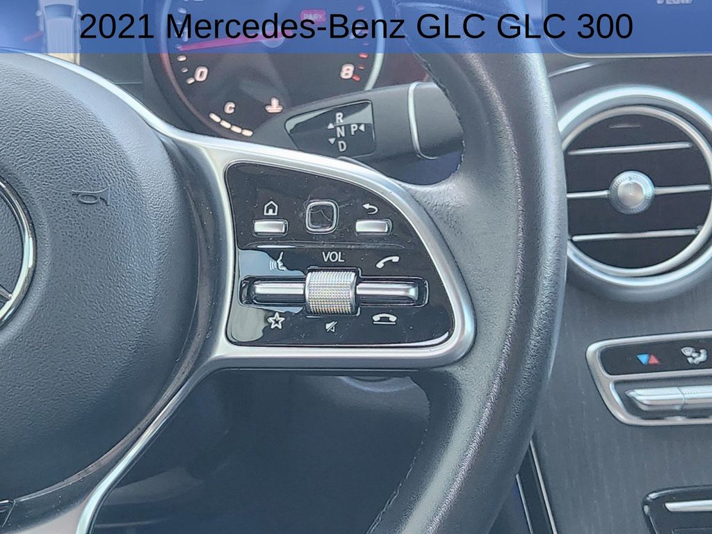 2021 Mercedes-Benz GLC GLC 300 27