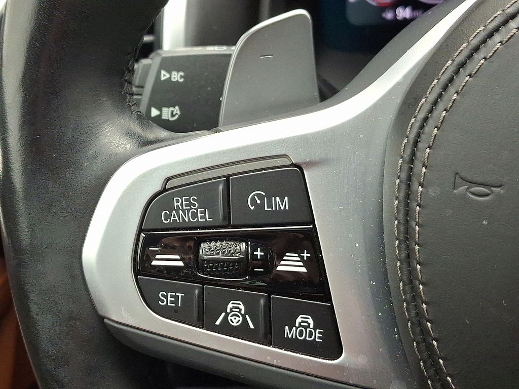 Thumbnail: 2022 BMW 8 Series - 23