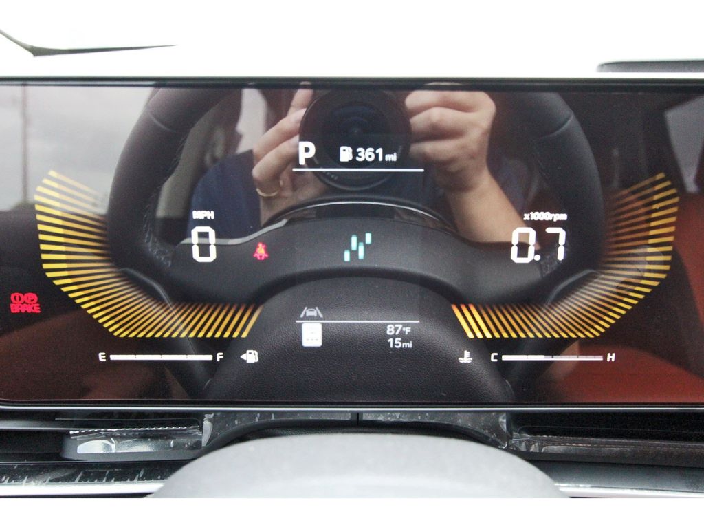 New 2026 Kia Carnival MPV Van