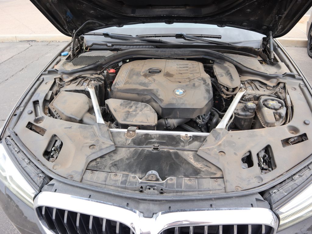 Thumbnail: 2021 BMW 5 Series - 12