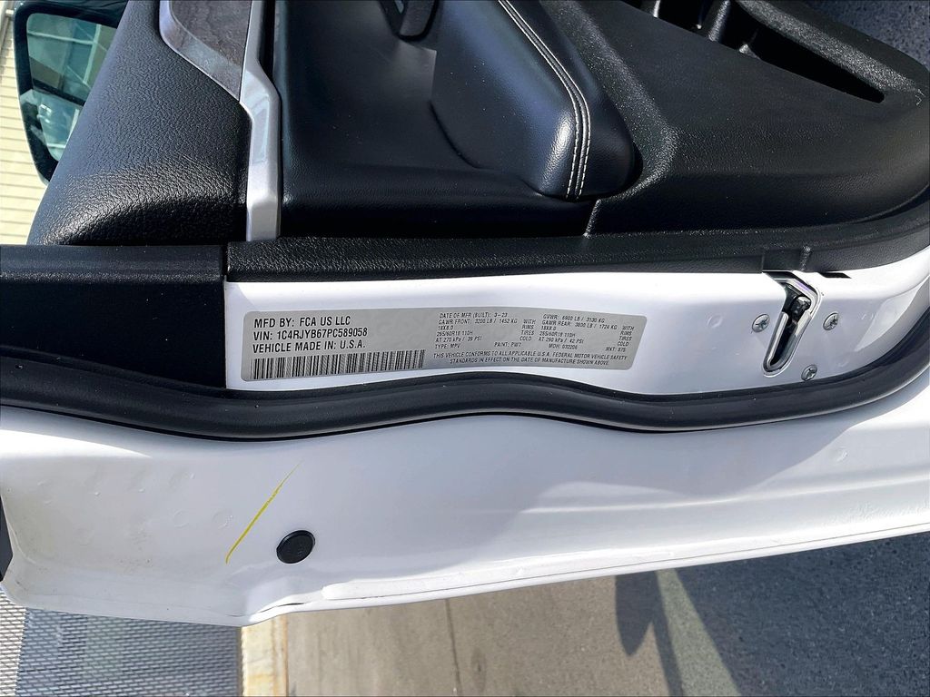 2023 Jeep Grand Cherokee — photo 36