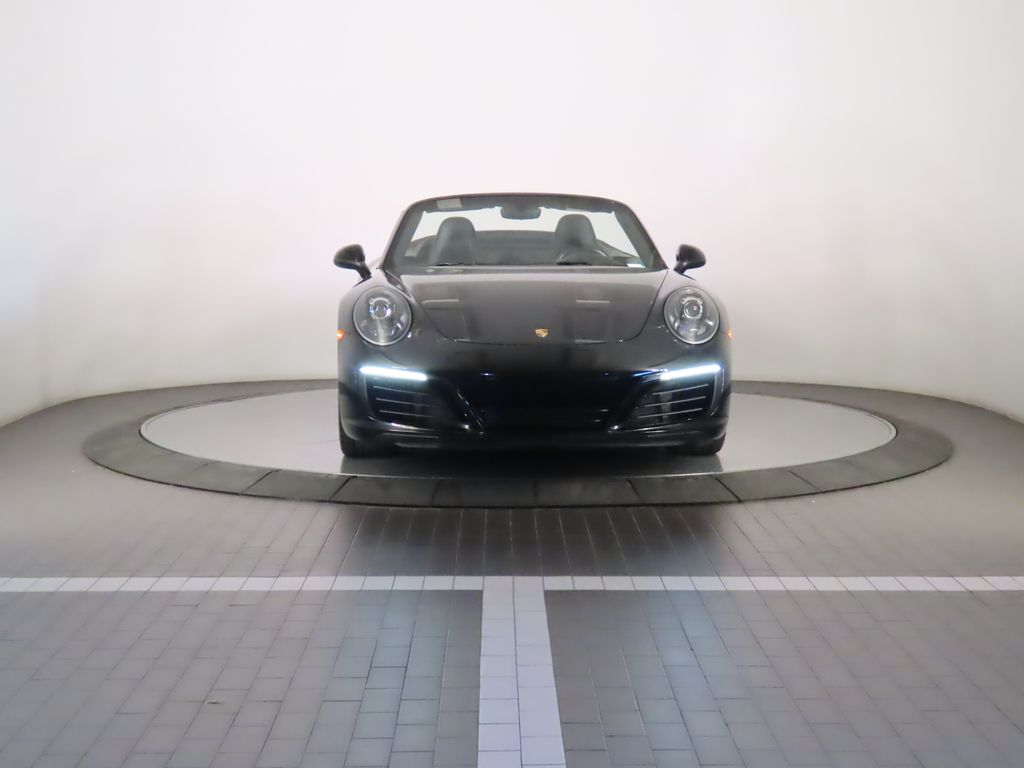 Thumbnail: 2018 Porsche 911 - 18