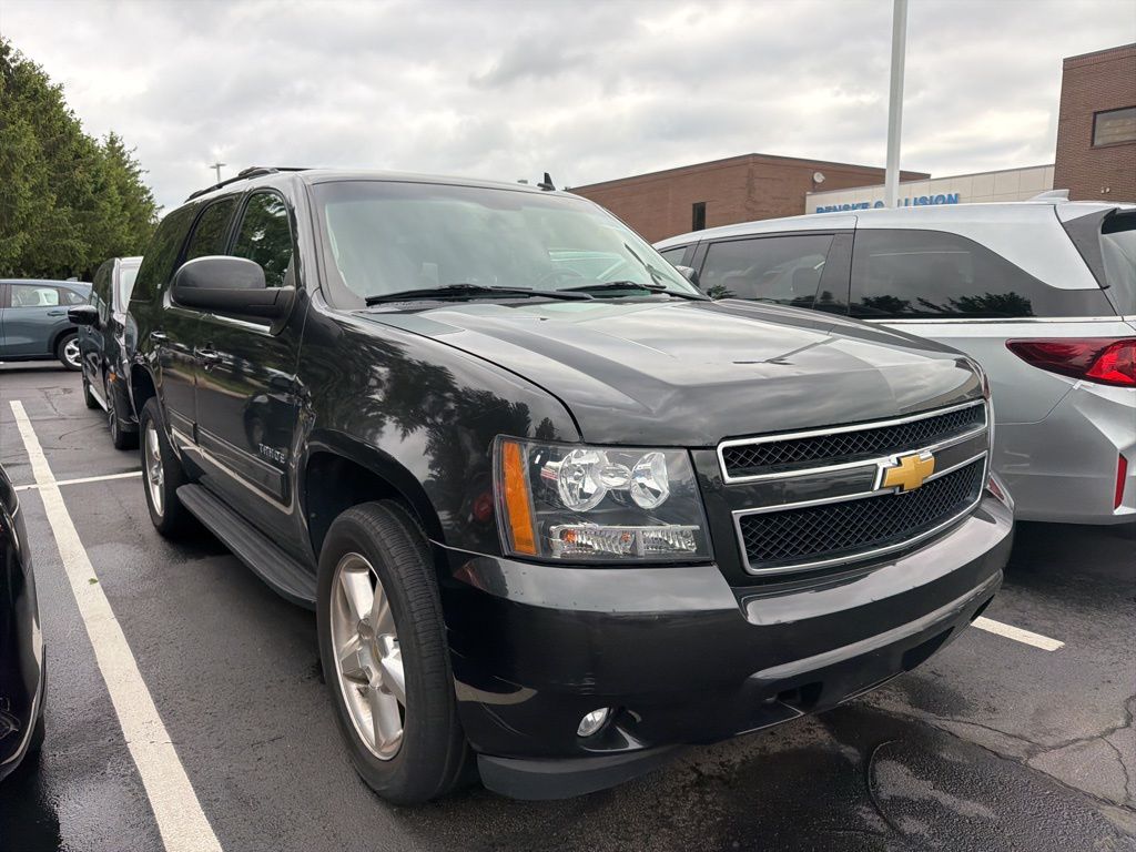 Thumbnail: 2013 Chevrolet Tahoe - 4