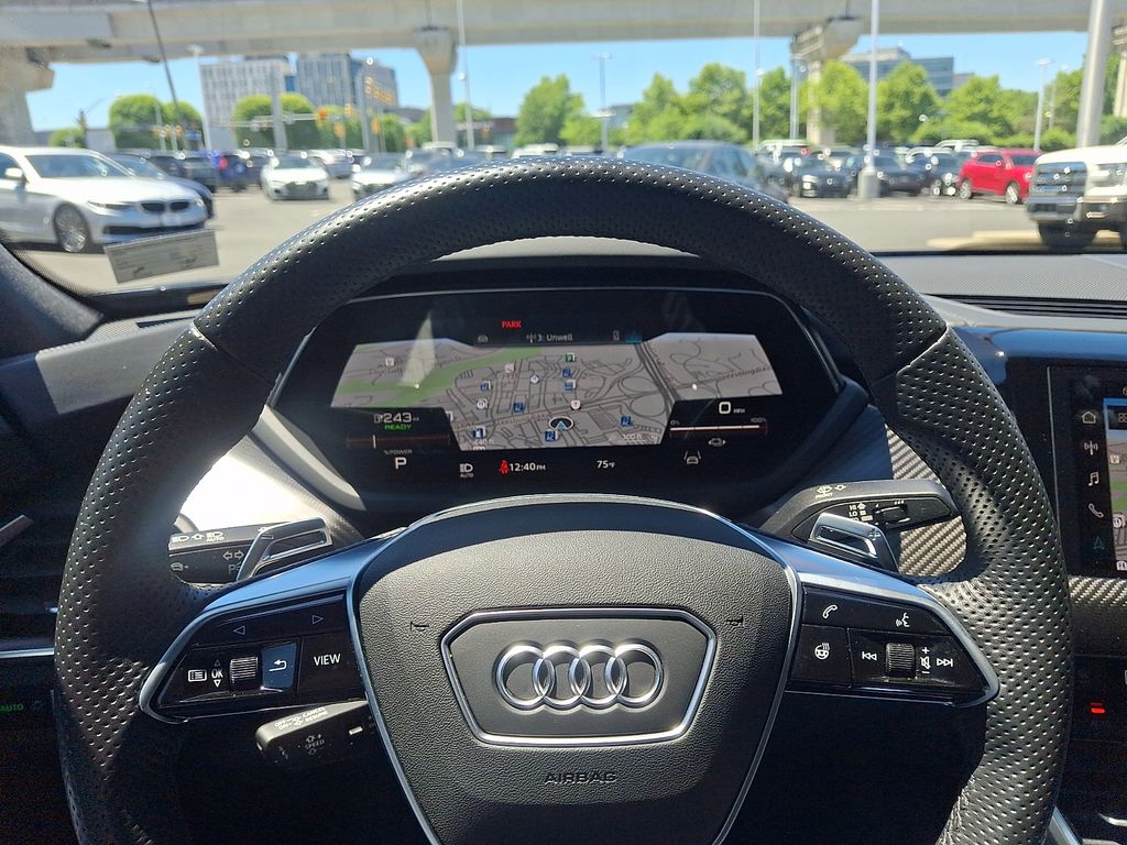Thumbnail: 2023 Audi e-tron GT - 20