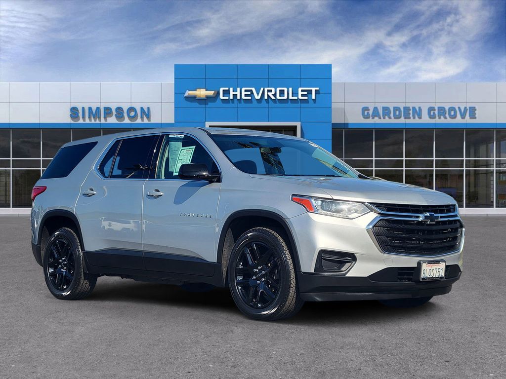 Silver Ice Metallic 2019 Chevrolet Traverse LS FWD SUV / Crossover Front-Wheel Drive 9-Speed Automatic