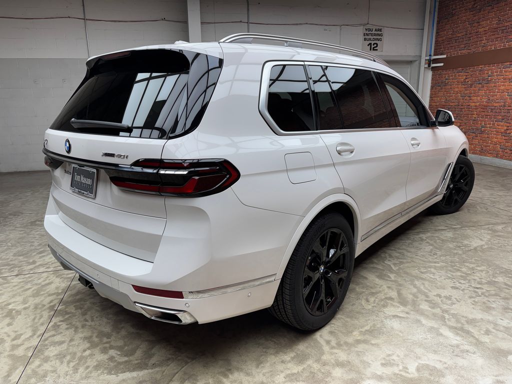 Certified Used 2024 White BMW xDrive40i image 4