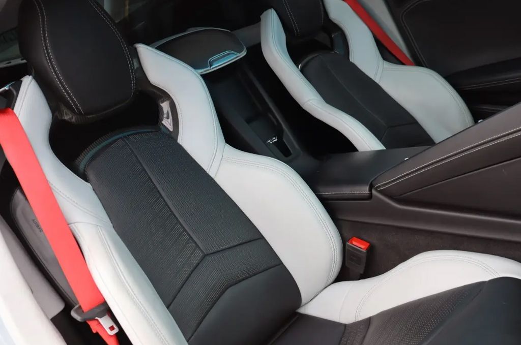 2022 Ceramic White Chevrolet Corvette Stingray RWD Coupe