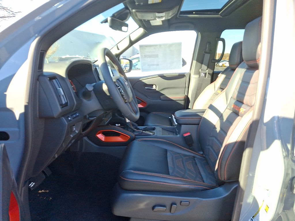 Thumbnail: 2025 Nissan Frontier - 5