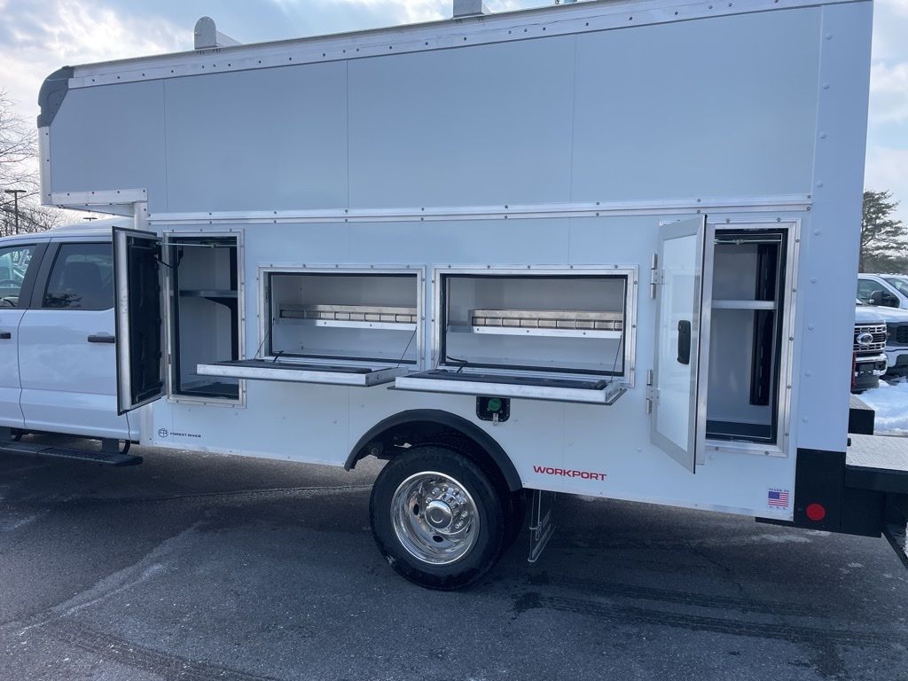2026 Ford F-550 Chassis XL