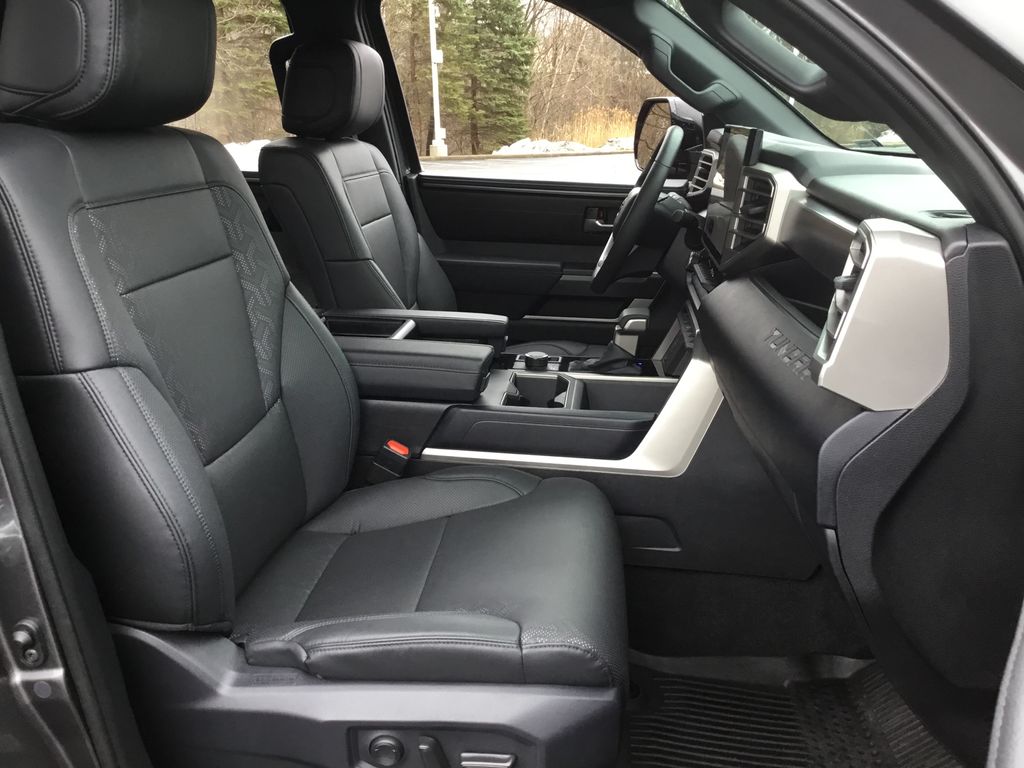 Thumbnail: 2025 Toyota Tundra - 13