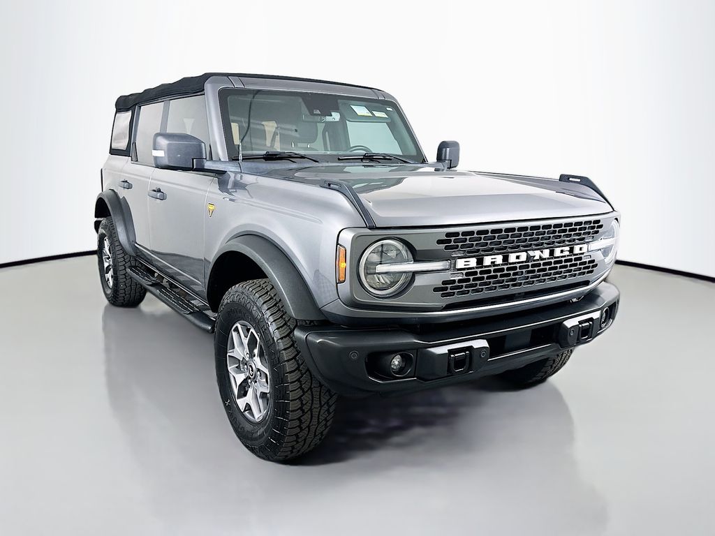 Thumbnail: 2022 Ford Bronco - 3