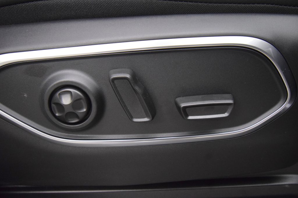 new 2026 Jeep Grand Wagoneer car, priced at $78,192
