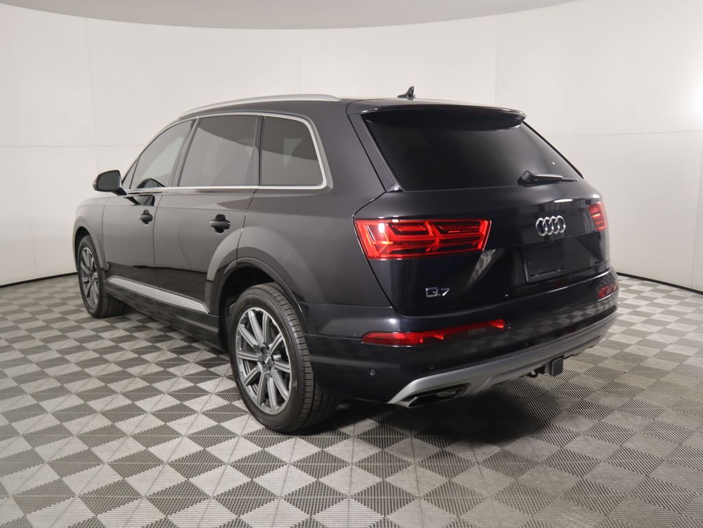Thumbnail: 2019 Audi Q7 - 7