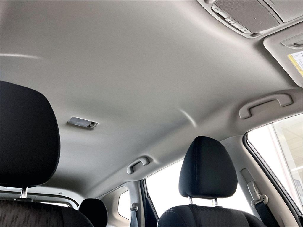 2019 Nissan Rogue — photo 22