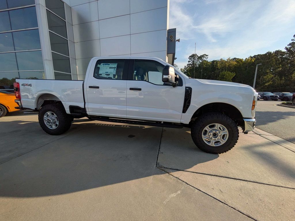 2027 Ford F-250 Super Duty XL