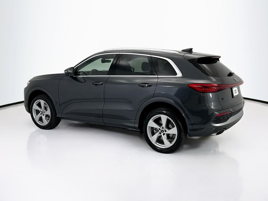 Thumbnail: 2026 Audi Q5 - 7