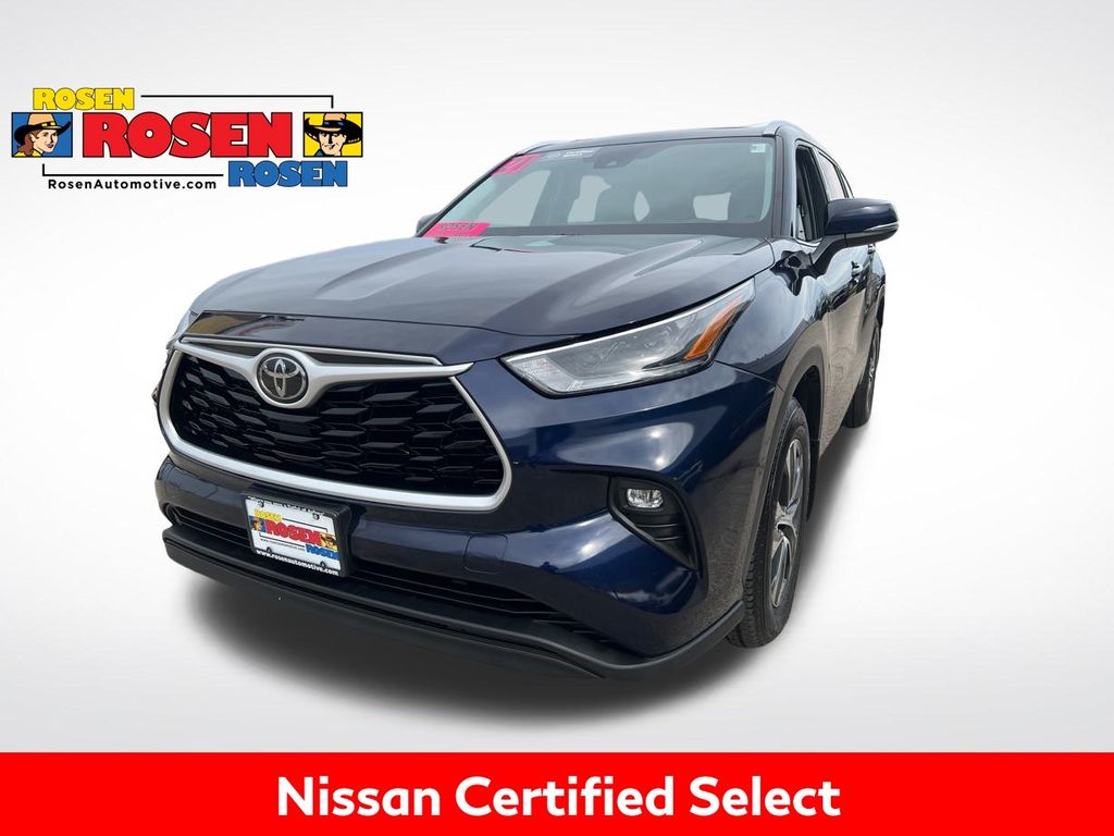 2021 Toyota Highlander XLE photo
