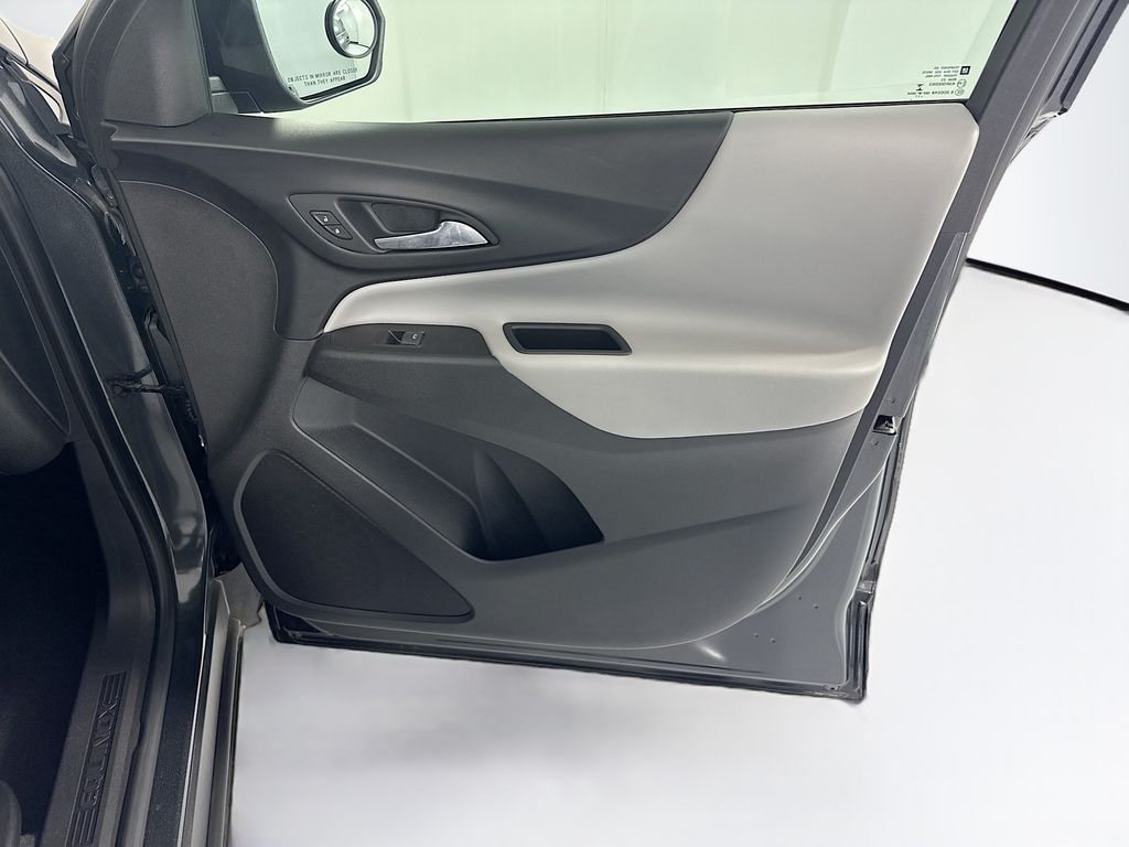 Thumbnail: 2018 Chevrolet Equinox - 25